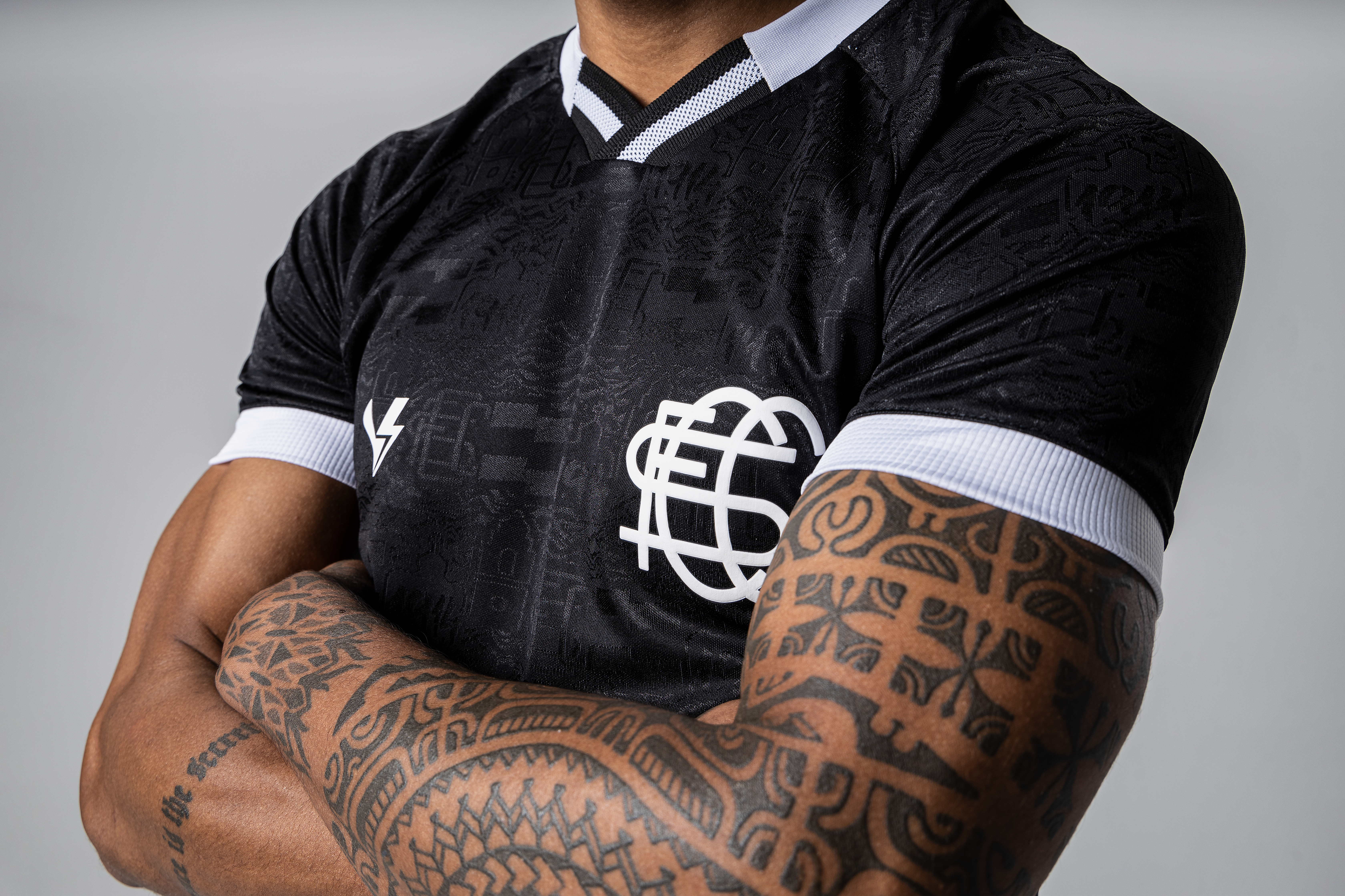 Fotos: confira a galeria de imagens do novo uniforme do Santa Cruz