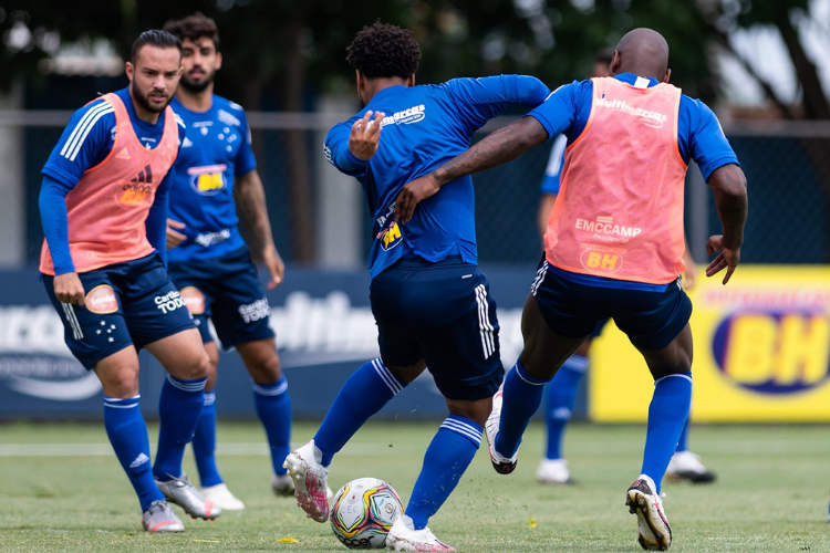 Sem pretenses na temporada, Cruzeiro pode usar jogo contra o Nutico como 'laboratrio' para jovens atletas