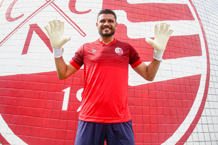 Alex Alves fala sobre perodo de trabalho durante ano sem jogar no RB Bragantino e aponta estar pronto para estrear pelo Nutico