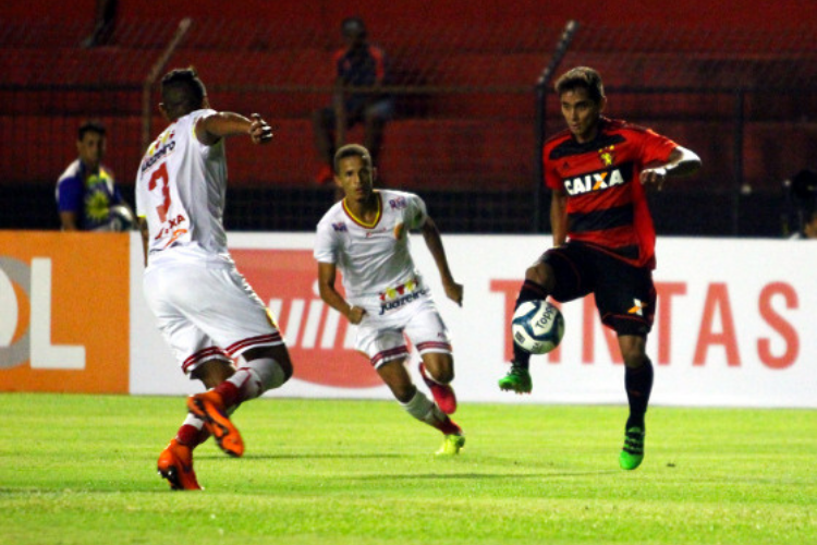 Com velhos conhecidos do futebol pernambucano, conhea a Juazeirense, rival do Sport na primeira fase da Copa do Brasil 