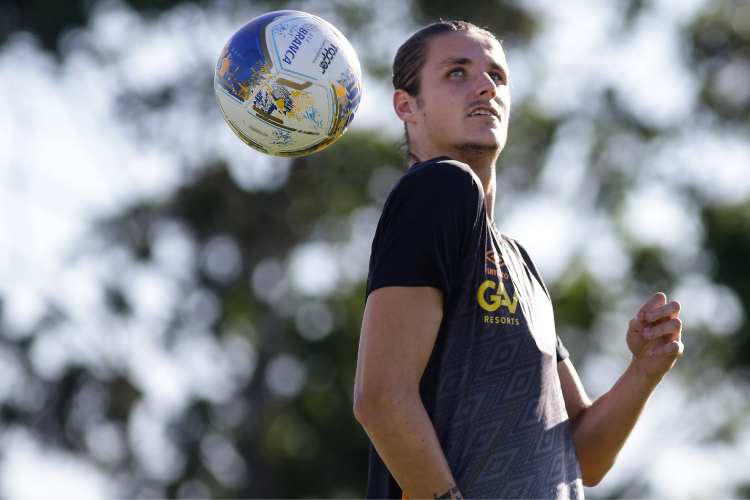 Contra o Cear, pela Copa do Nordeste, Sport pode at ter dois desfalques em sua defesa 