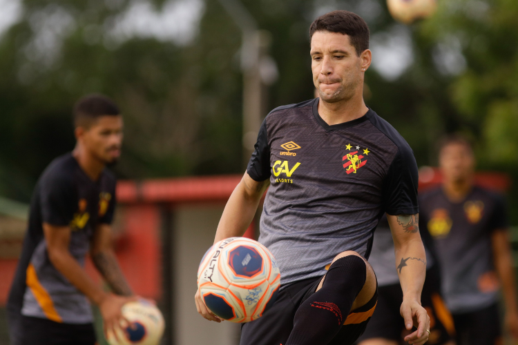 Sem Betinho e com os retornos de Luan Polli e Thiago Neves, veja provvel time do Sport diante do Sete de Setembro