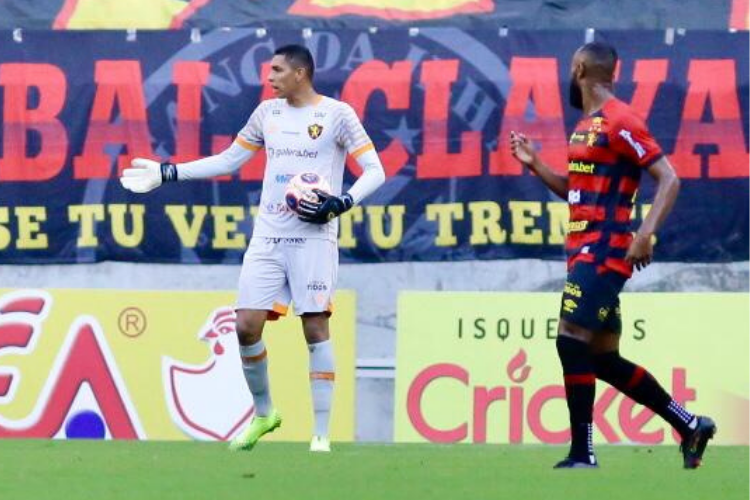 Destaque em primeira partida, Mailson destaca trabalho realizado no Sport e garante foco para segunda final 