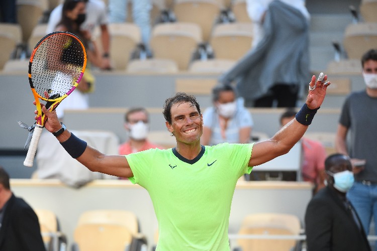 Em jogo de 4 horas, Djokovic vence Nadal por 3 sets a 1 e avança à final de  Roland Garros