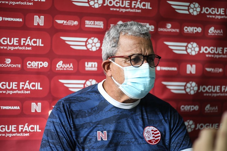 Técnico do Náutico destaca consistência da equipe e quer atenção contra o  Operário - Esportes DP