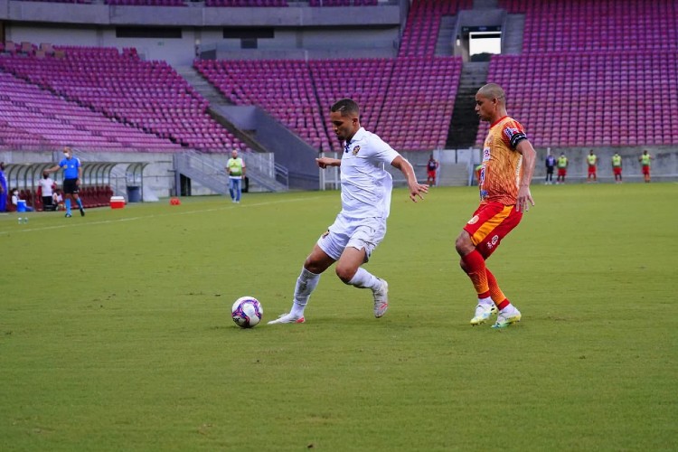 <i>(Foto: Divulgao/Retr)</i>