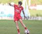 Na cobrana por um gol de falta, Jean Carlos, do Nutico, projeta jogo contra o Gois