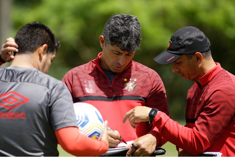 Após uma semana de treino e aguardando regularização, Gustavo Florentín faz análise do elenco do Sport - Esportes DP