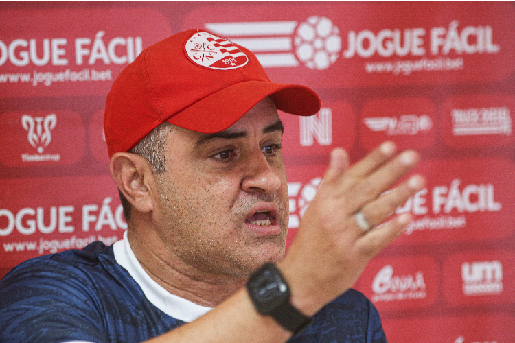 Após derrota, Chamusca admite problema no setor ofensivo do Náutico: &#39;é  preocupante&#39; - Esportes DP
