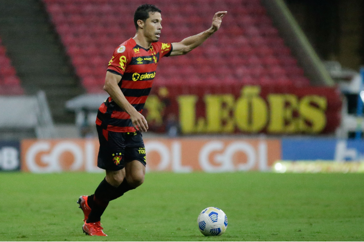 H mais de dois meses sem marcar, Sport enfrenta o Grmio em meio a semana turbulenta