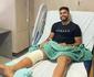 Aps ruptura dos ligamentos do joelho direito, Bryan, destaque do Nutico,  operado 