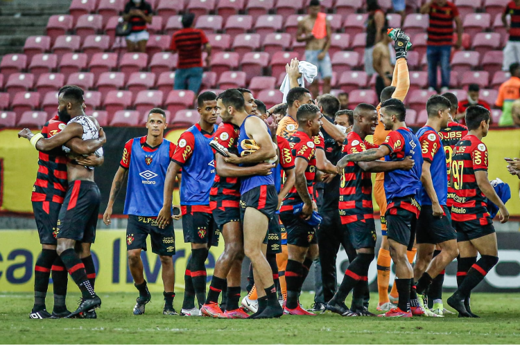 Com maior presena do pblico, Sport enfrenta Santos em jogo de seis pontos pela Srie A