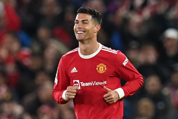 Manchester United anuncia contratação de Cristiano Ronaldo