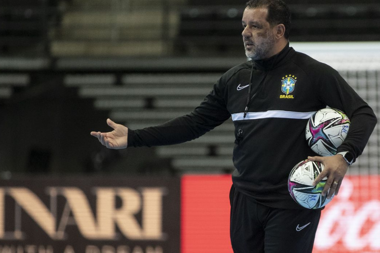 Seleo brasileira de futsal  convocada para amistosos