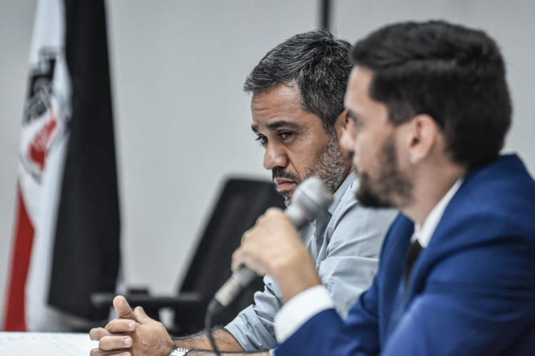 Sem divulgar nome, CEO do Santa Cruz revela negcio fechado com patrocinador master