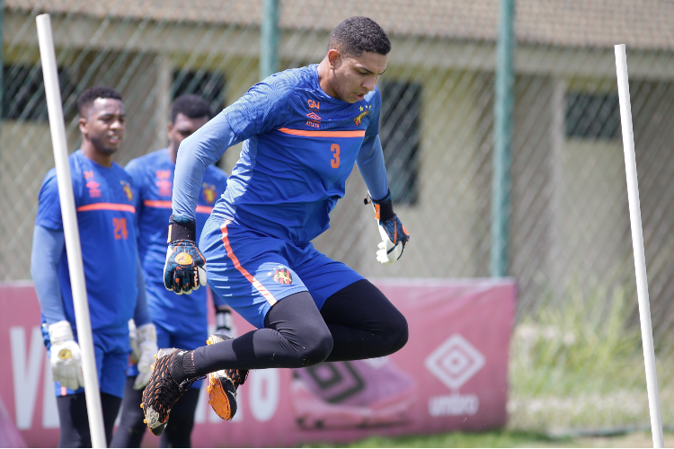 Destaque do Sport na temporada, Mailson que manter bom desempenho para livrar equipe do rebaixamento - Esportes DP