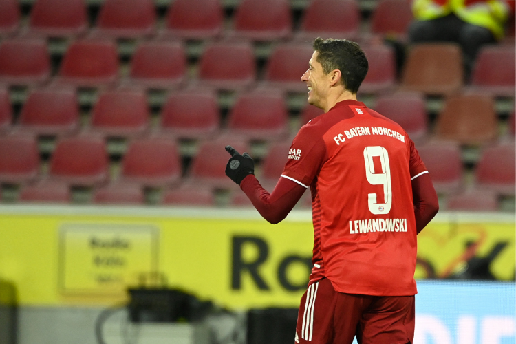 Lewandowski e Alexia Putellas são eleitos melhores jogadores do