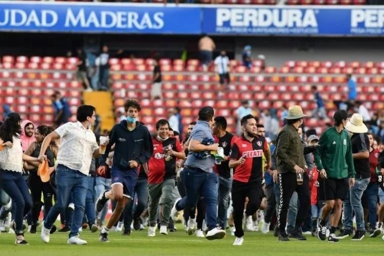 Jogo de basquete do Real Madrid termina em briga generalizada