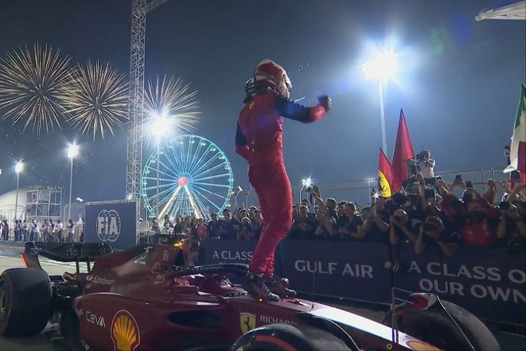 GP de Singapura: Leclerc lidera treino 1 em dobradinha da Ferrari