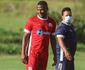 Com retorno de Robinho, Nutico tem indefinio no ataque
