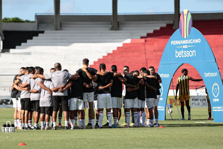 Na vspera do clssico, jogadores do Santa Cruz valorizam tempo de trabalho at semifinal 