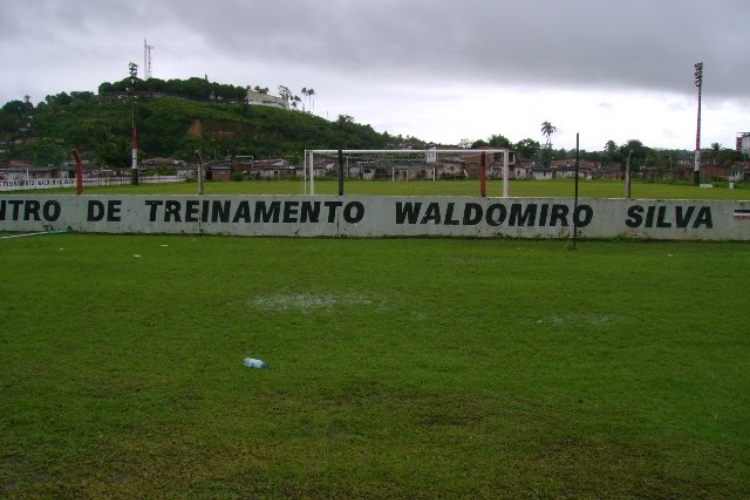 'O Santa Cruz sabe o valor do seu patrimnio', diz ALN ao avaliar situao do CT Waldomiro Silva