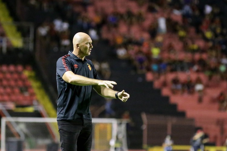 Ele agradou a diretoria e a torcida e agora será titular do