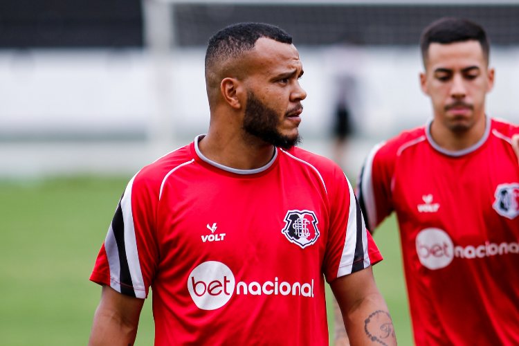 Santa Cruz oficializa chegada Jefferson Feijo, que ainda aguarda ser regularizado