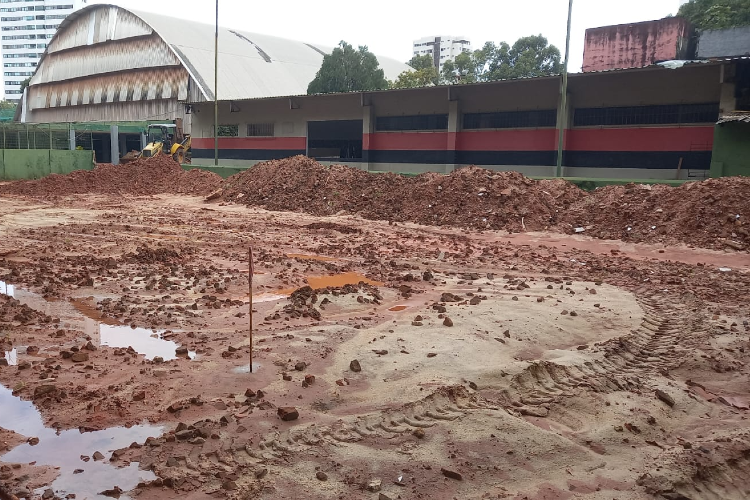 Com foco no gramado, Sport intensifica obras no complexo da Ilha do Retiro  