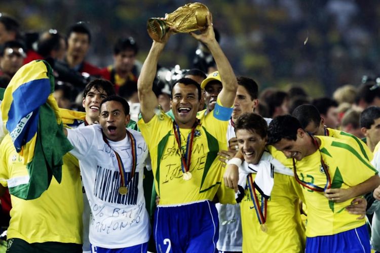 Por onde anda cada um dos campeões do mundo de 2002 pela Seleção Brasileira