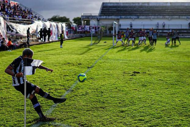 Santa Cruz joga mal, perde para o ASA e ida ao mata-mata da Srie D ser decidida no Arruda