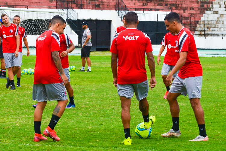 Se passar de fase, Santa Cruz pode fazer duelo pernambucano contra o Retr na Srie D