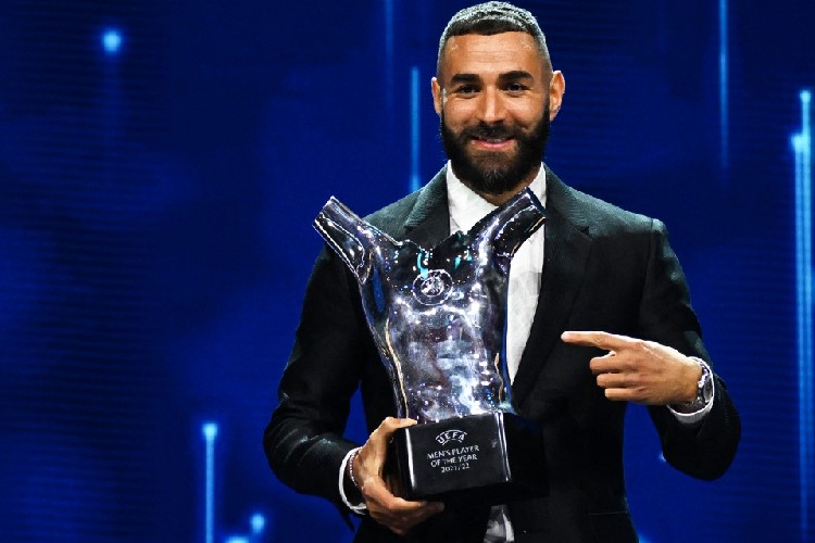 Karim Benzema é eleito o melhor jogador do mundo - Grupo A Hora