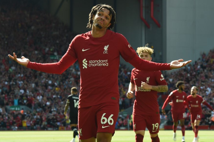 Liverpool atropela Bournemouth (9 a 0); City vira sobre Palace; United vence na estreia de Casemiro