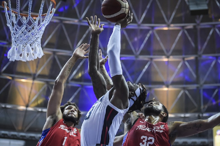 Seleção masculina de basquete vence Porto Rico e passa invicta para a  semifinal dos Jogos Pan