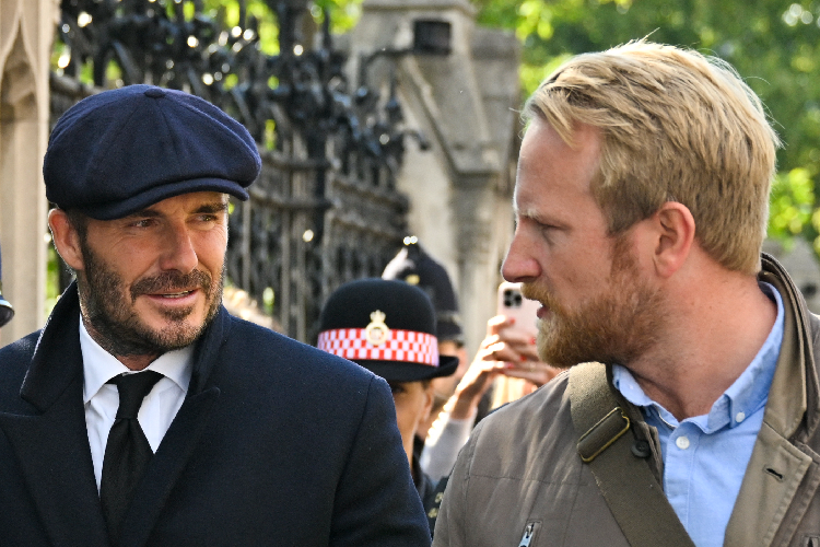 David Beckham ficou horas na fila para se despedir de Elizabeth II