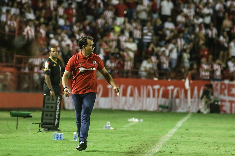 Dado Cavalcanti enaltece importncia da torcida na luta contra o rebaixamento
