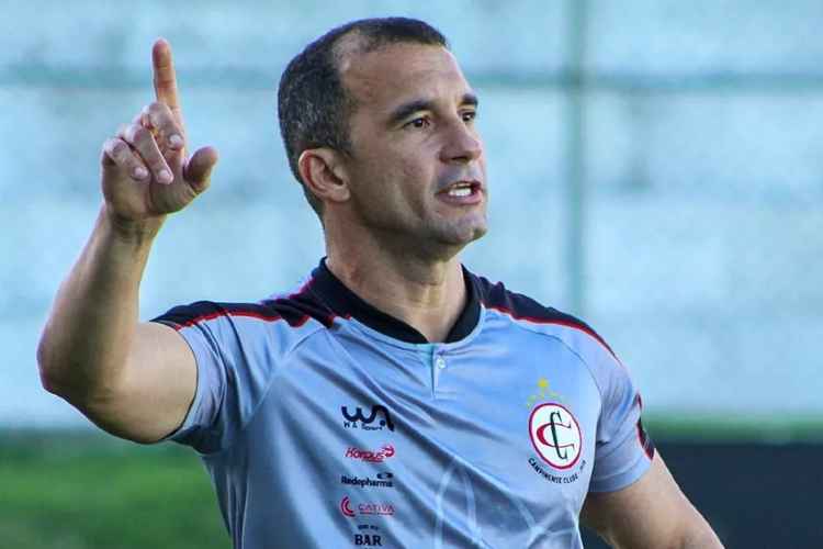 Ranielle Ribeiro  o favorito para assumir comando tcnico do Santa Cruz na temporada 2023