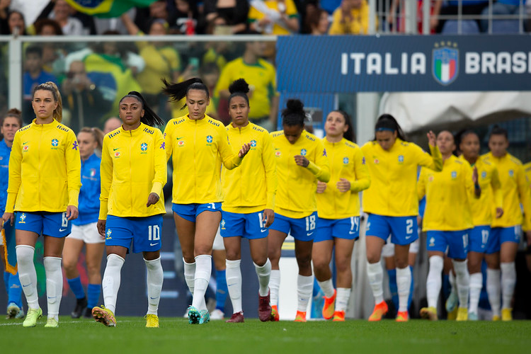 Fifa sorteia chaves da Copa do Mundo de futebol feminino