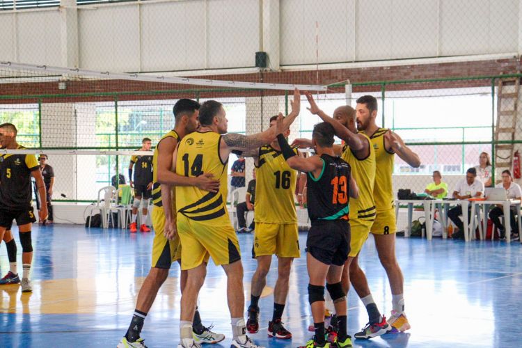 Rede Cuca Vôlei realiza seletiva para time de base feminino