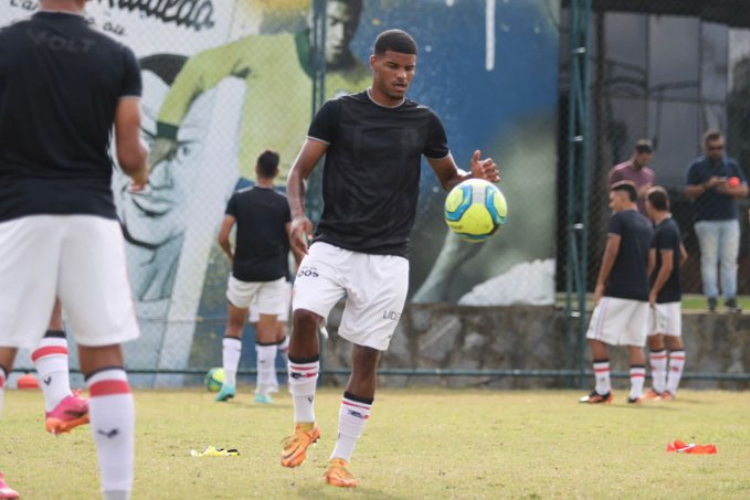 Base do Santa Cruz ganha elogios da direo por campanha na Copa Atlntico: 'Surpreendente para todos ns'