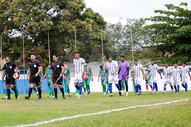 Jogando em casa pela Série C do Campeonato Brasileiro, Confiança perde por  3 a 2 a terceira partida seguida - FaxAju
