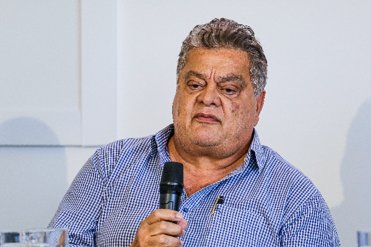 Ex-presidente do Santa Cruz lamenta momento do clube e prega unio: 'questo de bom senso'