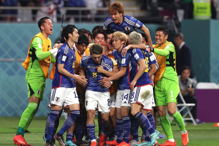 Costa Rica vence Japão e aumenta as chances de classificação da Alemanha