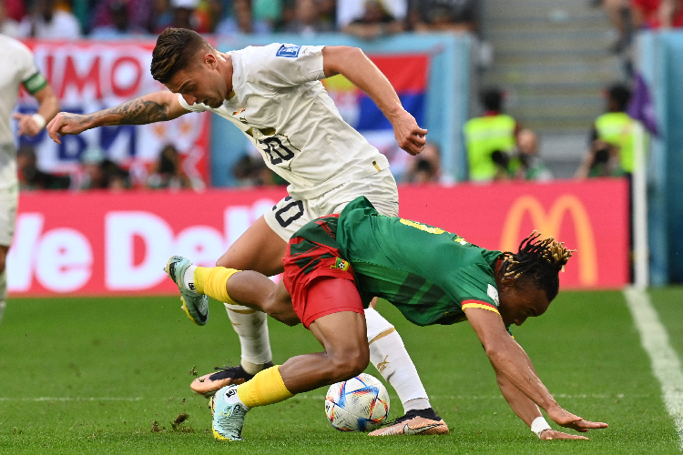Camares empata contra a Srvia e joga a classificao contra o Brasil