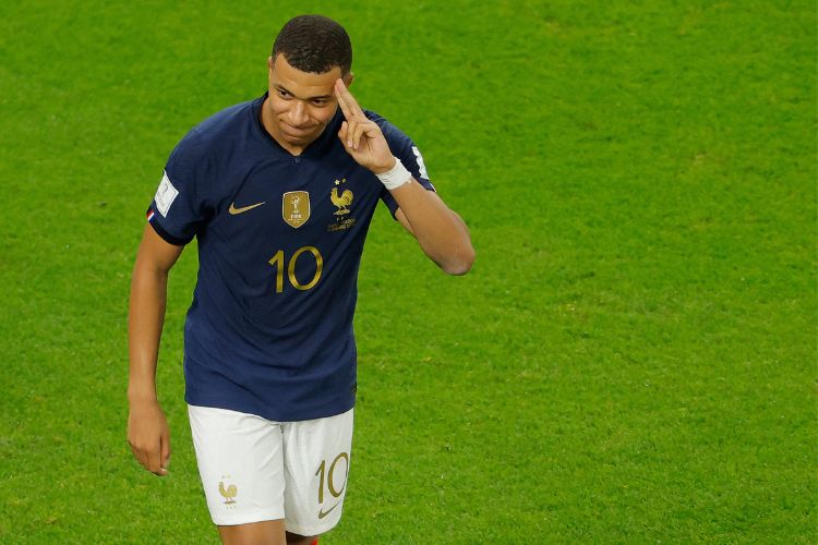 Mbappé faz três gols na final e é artilheiro da Copa do Mundo de