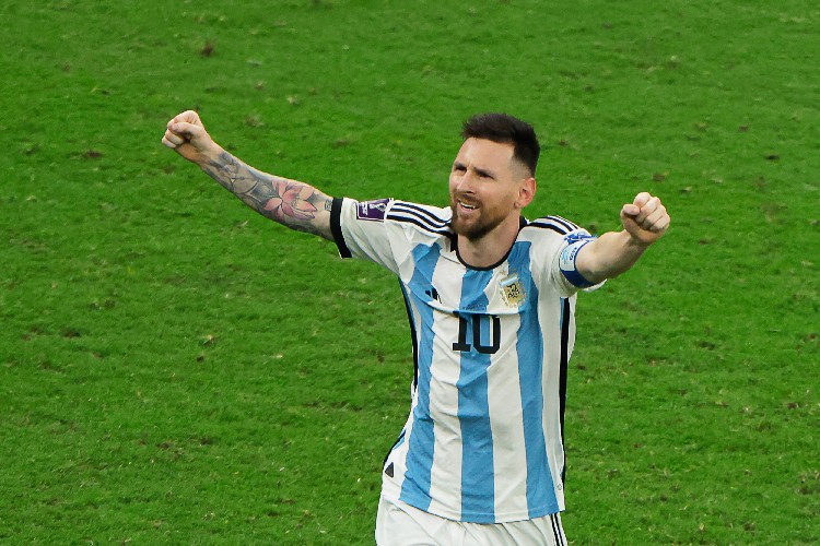 Lionel Messi é eleito o melhor do jogador do planeta pela Fifa - Esportes DP