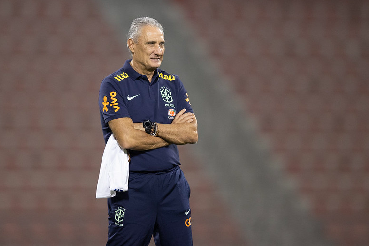 Tite  assaltado e ladro reclama da atuao da seleo na Copa do Mundo