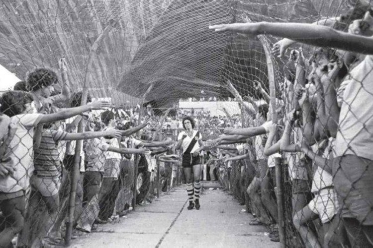 <i>(Foto: Ronaldo Theobald (Jornal do Brasil/15.5.1977))</i>