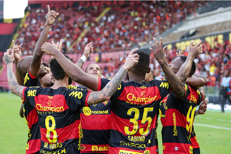 Sport vence o Petrolina em reencontro com a torcida na Ilha do Retiro pelo Pernambucano
